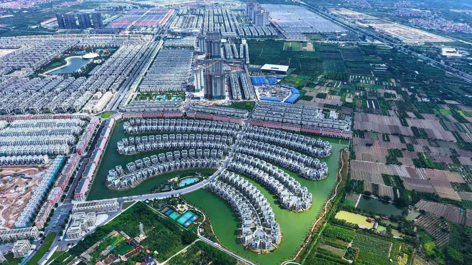 Flycam toàn cảnh các nhánh đảo biệt thự Đảo Ngọc