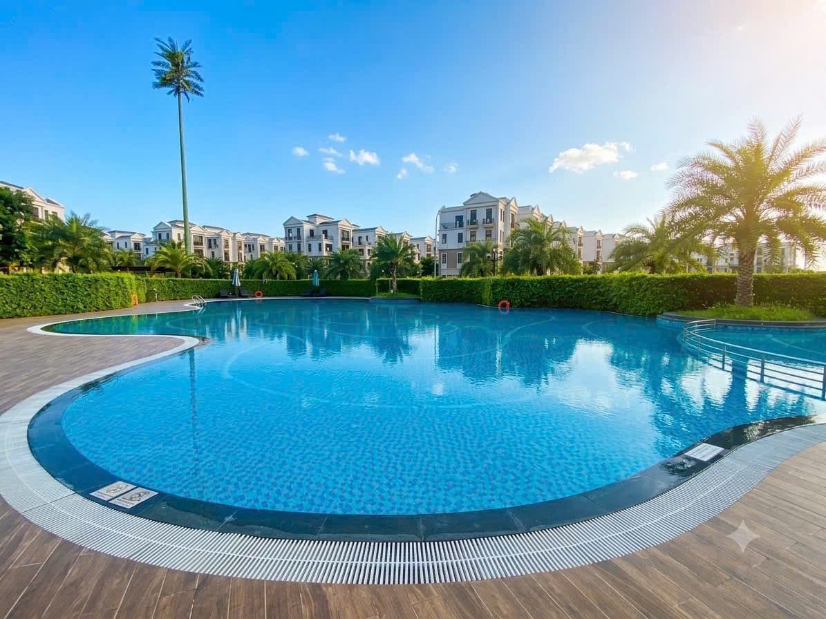 Bể bơi resort tại phân khu Đảo Ngọc